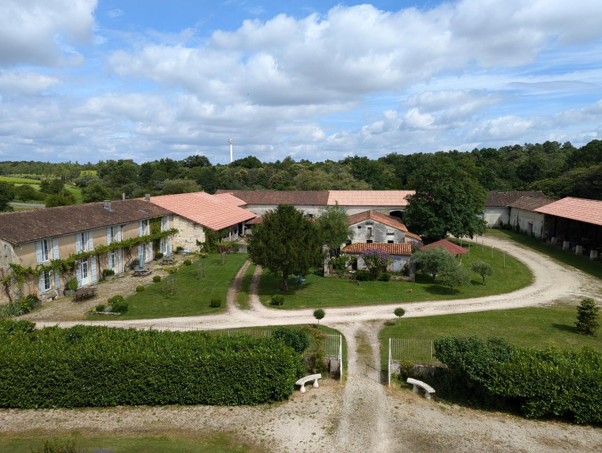 Domaine Du Faure Bed & Breakfast Chadurie Eksteriør bilde